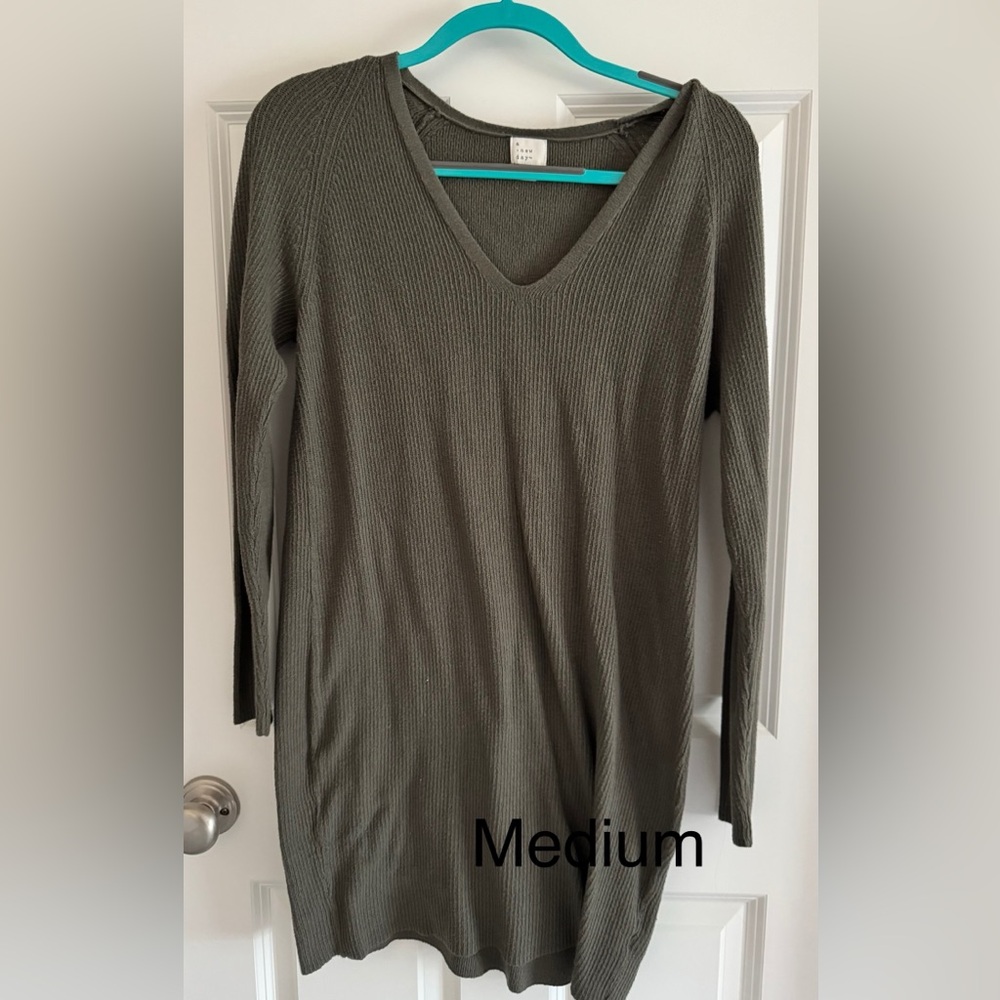 A New Day Green 3/4 Sleeve Relaxed Tunic